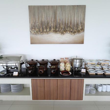 The Azana Hotel Airport Semarang Luaran gambar