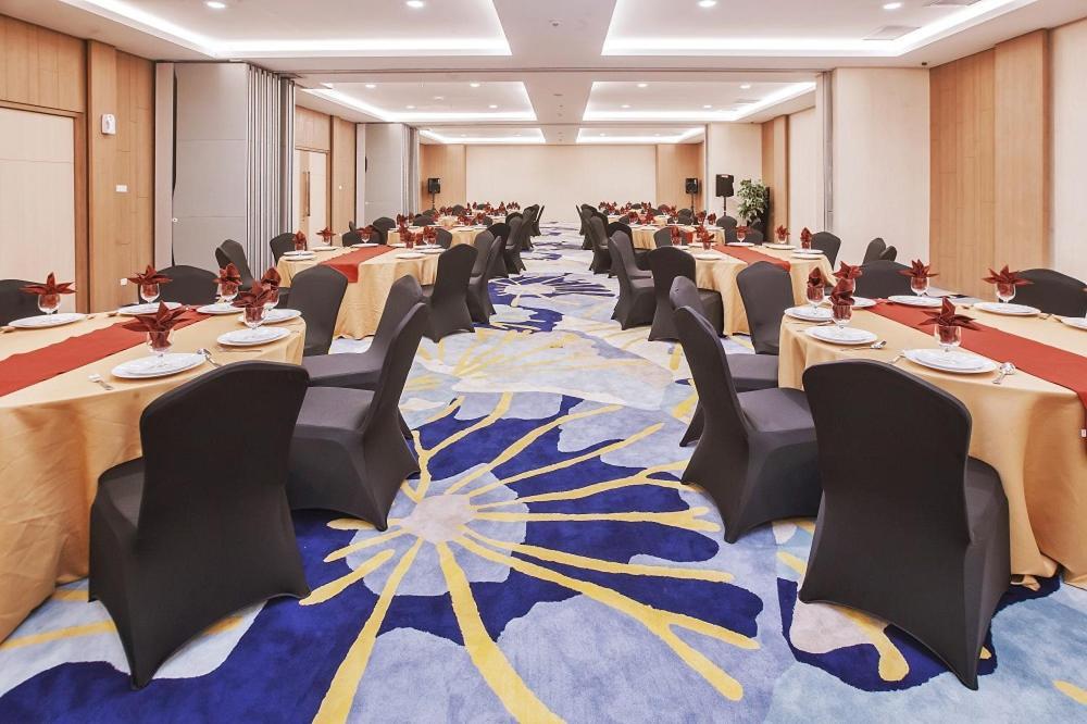 The Azana Hotel Airport Semarang Luaran gambar